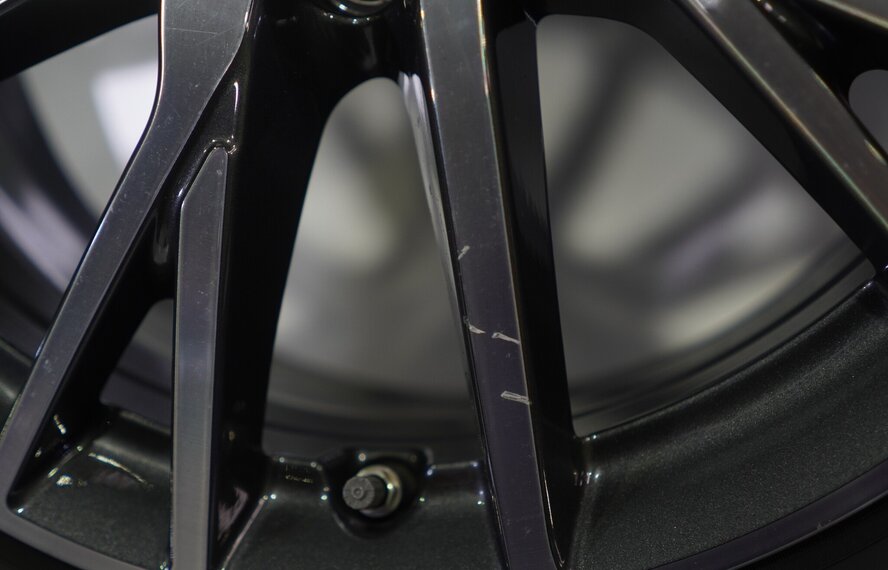 BMW BMW 1 2er F40 F44 2er Gran Coupe 489 17-Zoll Felgen Pirelli Winterkompletträder Original