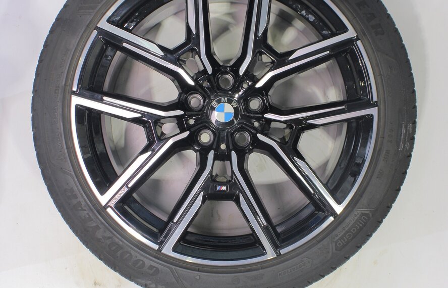 BMW BMW 4er i4 G26 859M 19-Zoll-Felgen Goodyear Winterkompletträder Original