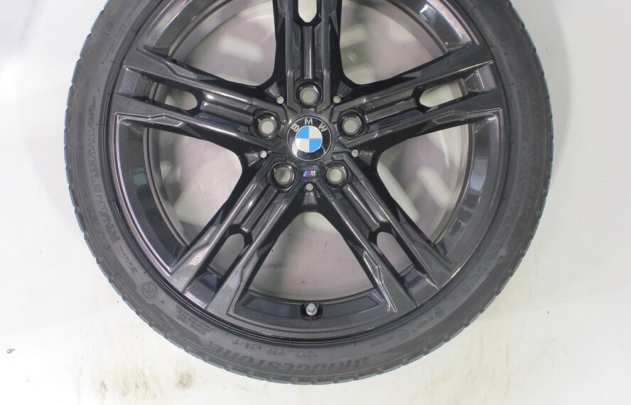 BMW BMW 1 2er F40 F44 2er Gran Coupe 556M 18-Zoll-Felgen Bridgestone Runflat Winterkompletträder Original