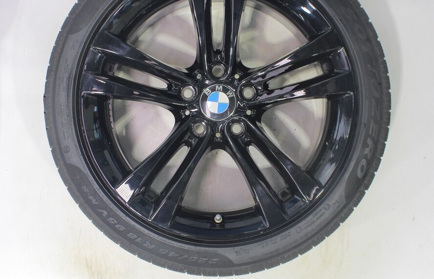 BMW BMW 3 4er F30 F31 F32 F33 F36 397 18-Zoll-Felgen Pirelli Runflat Winterkompletträder Original