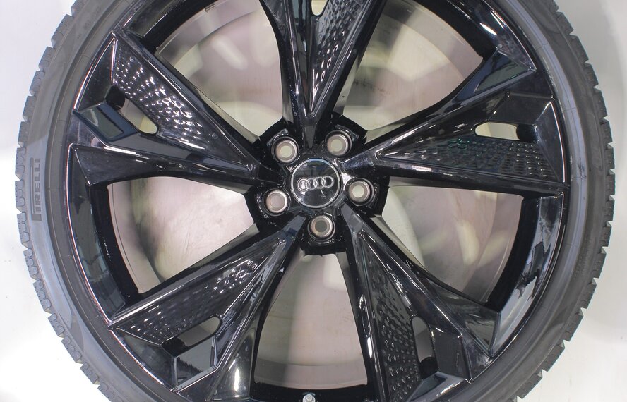 Audi Audi RS6 22-Zoll-Felgen Pirelli Winterkompletträder Original