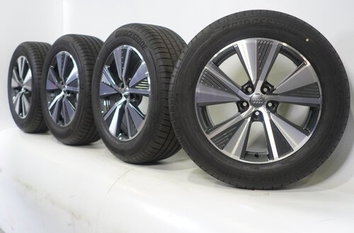 Audi Audi Etron 4KE 19-Zoll-Felgen Bridgestone Sommerkompletträder Original Audi Audi Etron 4KE 19-Zoll-Felgen Bridgestone Sommerkompletträder Original