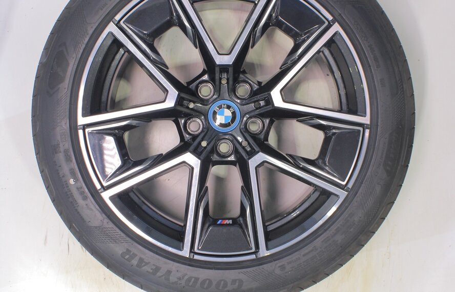 BMW BMW 4er i4 G26 858M 18-Zoll-Felgen Goodyear Sommerkompletträder Original