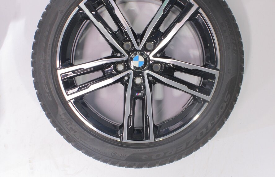 BMW BMW 1 2er F40 F44 2er Gran Coupe 550M 17-Zoll Felgen Pirelli Runflat Winterkompletträder Original