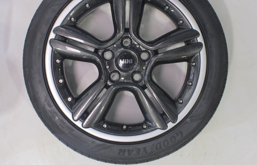 Mini Mini R60 Countryman R127 18-Zoll-Felgen Goodyear Runflat Sommerkompletträder Original