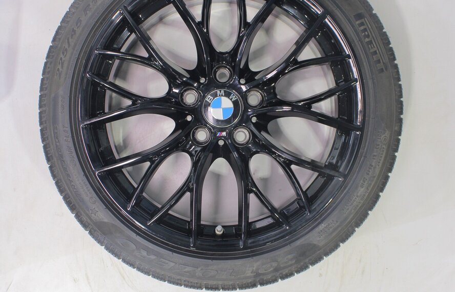 BMW BMW 3 4er F30 F31 F32 F33 F36 405M 18-Zoll-Felgen Pirelli Runflat Winterkompletträder Original