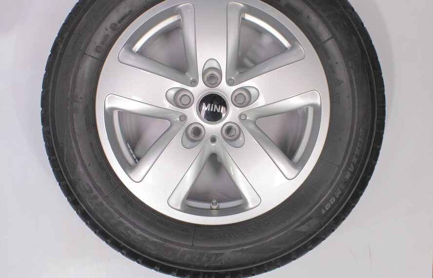 Mini Mini Countryman F60 517 16-Zoll Bridgestone Winterkompletträder Original