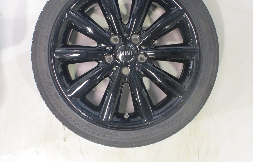 Mini Mini Cooper / S / One / Cabrio F55 F56 F57 499 17-Zoll-Felgen Dunlop Runflat Winterkompletträder Original