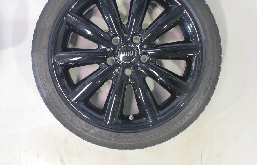 Mini Mini Cooper / S / One / Cabrio F55 F56 F57 499 17-Zoll-Felgen Dunlop Runflat Winterkompletträder Original