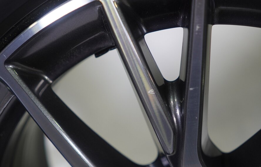 BMW BMW 1 2er F40 F44 2er Gran Coupe 489 17-Zoll Felgen Pirelli Winterkompletträder Original