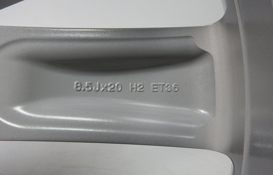 Mercedes Original Mercedes Benz S-Klasse W222 Felge 20 Zoll A2224012702