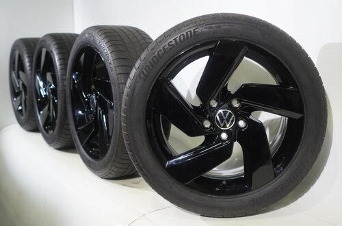 Volkswagen Volkswagen Golf 5 6 7 8 Richmond 17-Zoll-Felgen Bridgestone Sommerkompletträder Original Volkswagen Volkswagen Golf 5 6 7 8 Richmond 17-Zoll-Felgen Bridgestone Sommerkompletträder Original