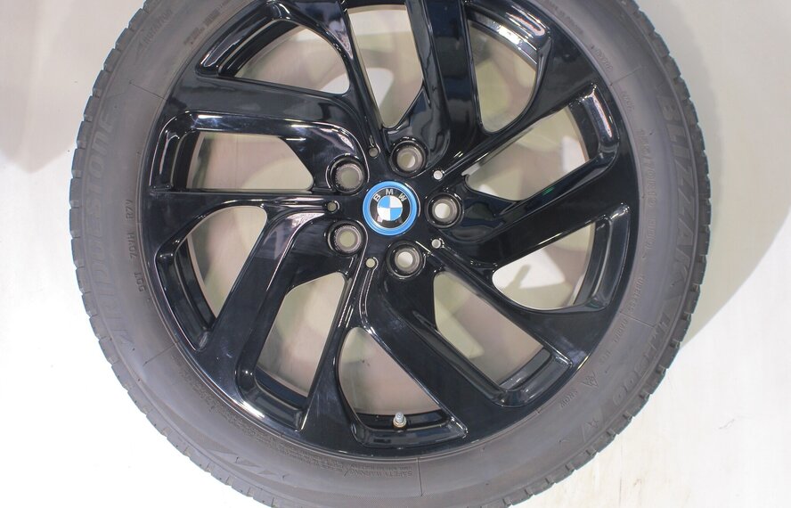 BMW BMW i3s 428 19-Zoll-Felgen Bridgestone Winterkompletträder Original
