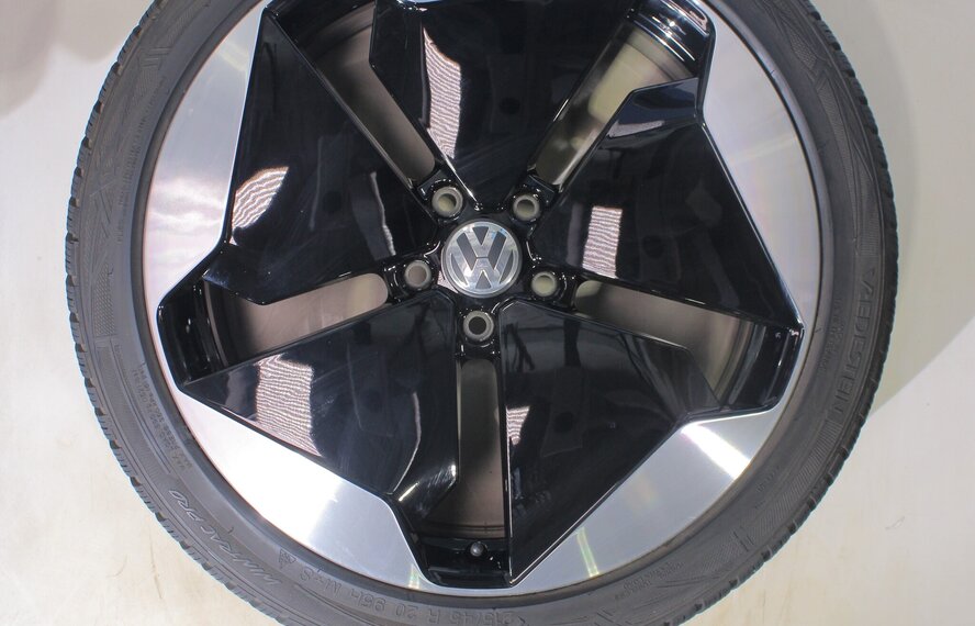 Volkswagen Volkswagen ID3 Sanya 20-Zoll-Felgen Vredestein Winterkompletträder Original