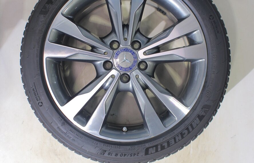 Mercedes Mercedes C-Klasse W205 S205 C205 18-Zoll-Felgen Michelin Winterkompletträder Neu Original