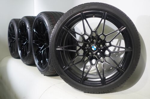BMW BMW M3 M4 G80 G82 826M 19 & 20-Zoll Felgen Pirelli Sommerkompletträder Neu Original BMW BMW M3 M4 G80 G82 826M 19 & 20-Zoll Felgen Pirelli Sommerkompletträder Neu Original