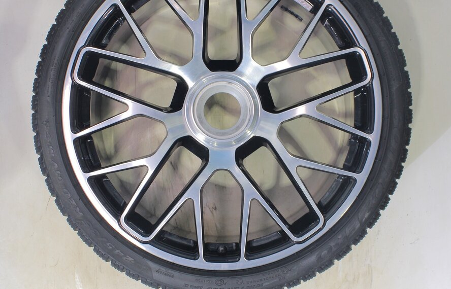 Porsche 991 911 Carrera Targa 4 Turbo S GTS von 2012- 2016 20-Zoll-Felgen Pirelli Winterkompletträder Original