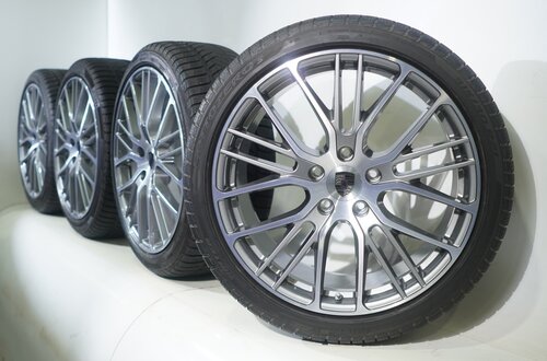 Porsche Porsche Panamera 971 21-Zoll-Felgen Pirelli Winterkompletträder Original