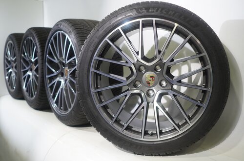 Porsche Porsche Cayenne E3 21-Zoll-Felgen Michelin Winterkompletträder Original Porsche Porsche Cayenne E3 21-Zoll-Felgen Michelin Winterkompletträder Original