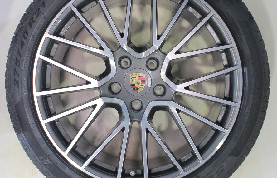 Porsche Porsche Cayenne Coupé 21 Zoll Felgen Pirelli Winterkompletträder Original