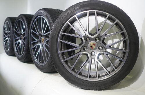 Porsche Porsche Cayenne E3 21-Zoll-Felgen Pirelli Winterkompletträder Original Porsche Porsche Cayenne E3 21-Zoll-Felgen Pirelli Winterkompletträder Original