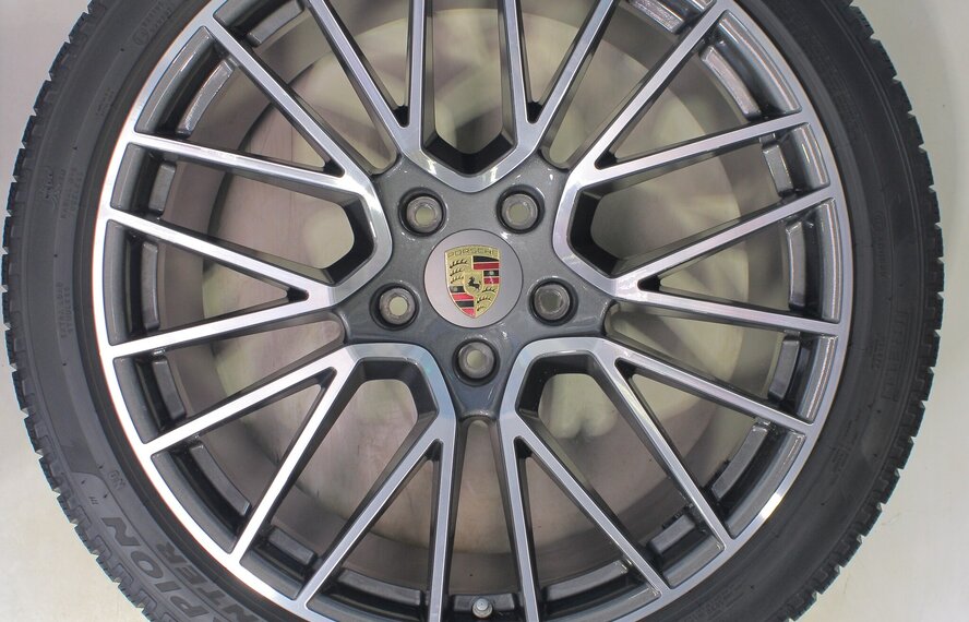 Porsche Porsche Cayenne Coupé 21 Zoll Felgen Pirelli Winterkompletträder Original