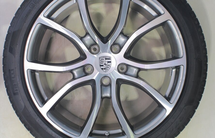 Porsche Porsche Cayenne E3 21-Zoll-Felgen Pirelli Winterkompletträder Original