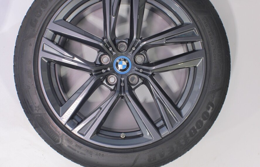 BMW BMW 4er i4 G26 853 18-Zoll-Felgen Goodyear Winterkompletträder Original