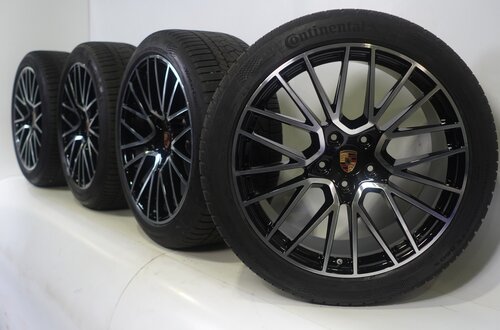 Porsche Porsche Cayenne E3 21-Zoll-Felgen Continental Winterkompletträder Original Porsche Porsche Cayenne E3 21-Zoll-Felgen Continental Winterkompletträder Original