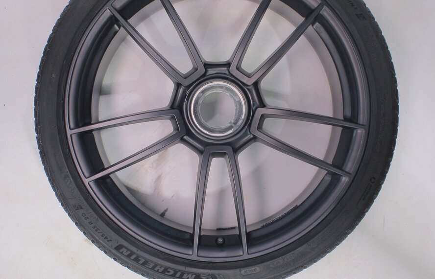 Porsche Porsche 911 992 GTS 20 & 21 Zoll Felgen Michelin Winterkompletträder Original