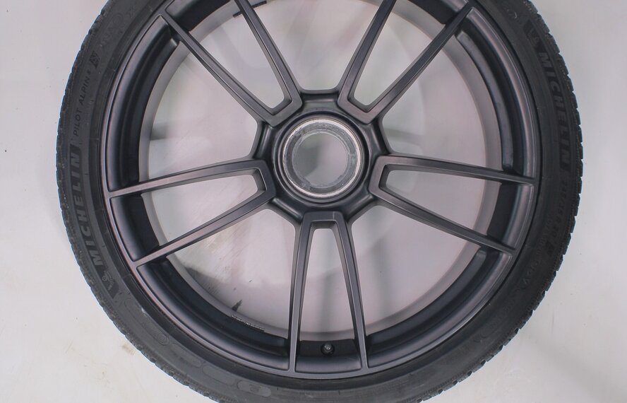 Porsche Porsche 911 992 GTS 20 & 21 Zoll Felgen Michelin Winterkompletträder Original