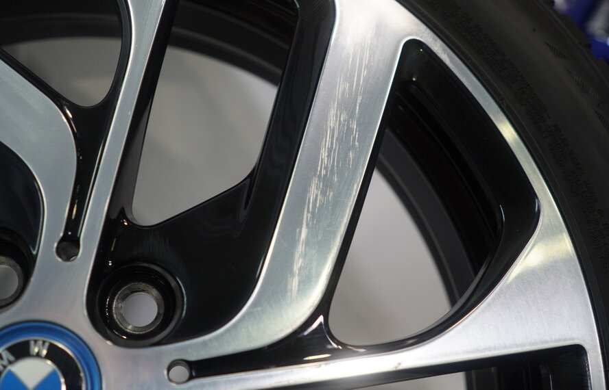 BMW BMW i3 I01 428 19-Zoll-Felgen Bridgestone Winterkompletträder Original