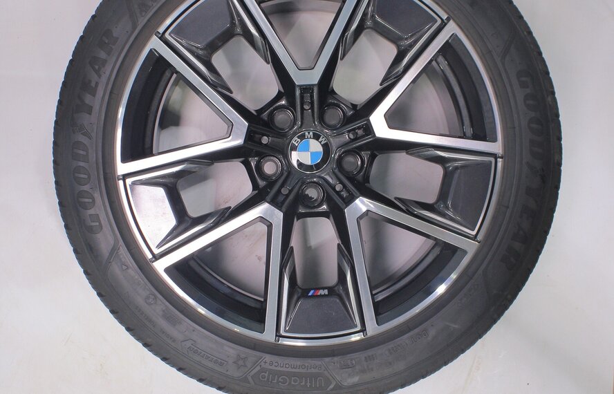 BMW BMW 4er i4 G26 858M 18-Zoll-Felgen Goodyear Winterkompletträder Original