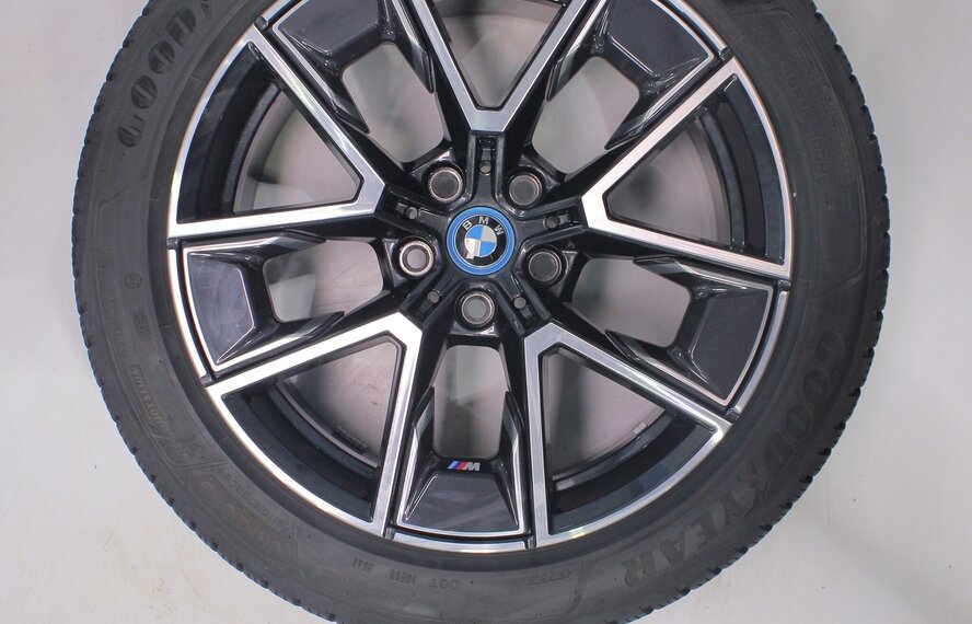 BMW BMW 4er i4 G26 858M 18-Zoll-Felgen Goodyear Winterkompletträder Original