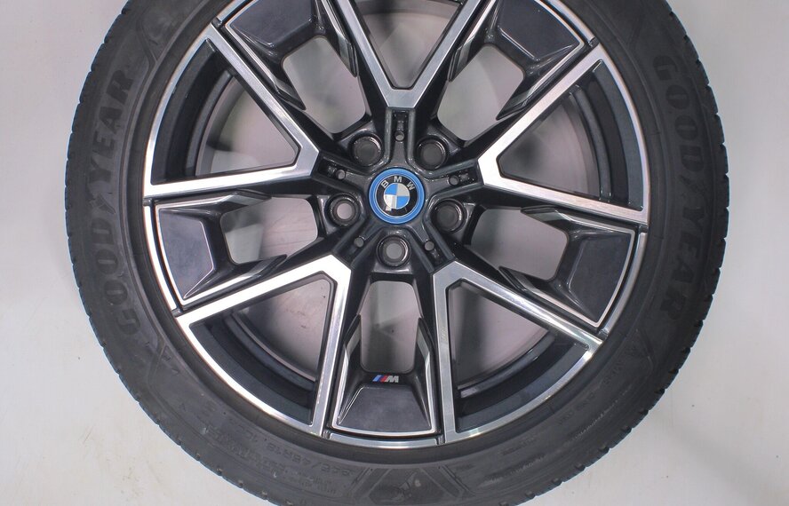 BMW BMW 4er i4 G26 858M 18-Zoll-Felgen Goodyear Winterkompletträder Original