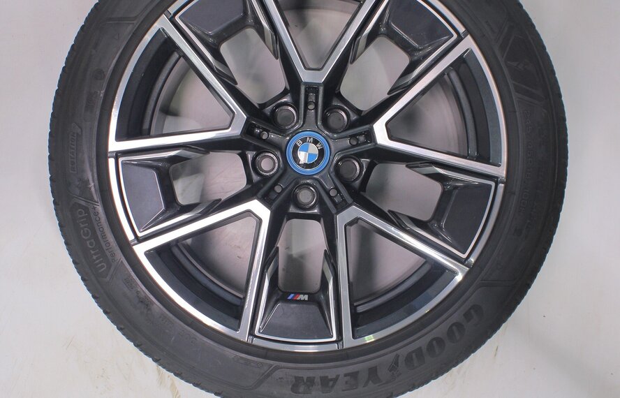 BMW BMW 4er i4 G26 858M 18-Zoll-Felgen Goodyear Winterkompletträder Original