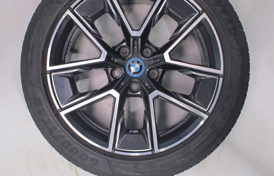 BMW BMW 4er i4 G26 858M 18-Zoll-Felgen Goodyear Winterkompletträder Original
