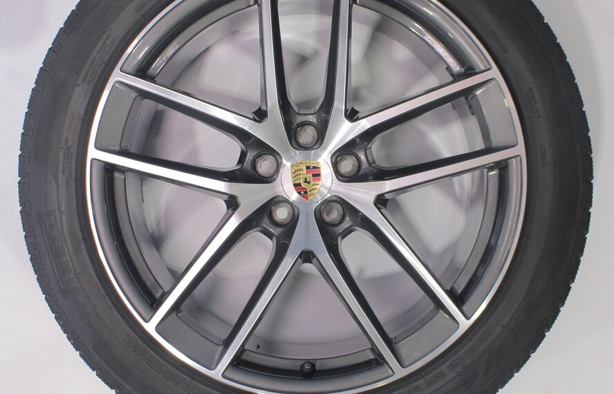 Porsche Porsche Macan II + III 95B 20-Zoll-Felgen Pirelli Winterkompletträder Neu Original