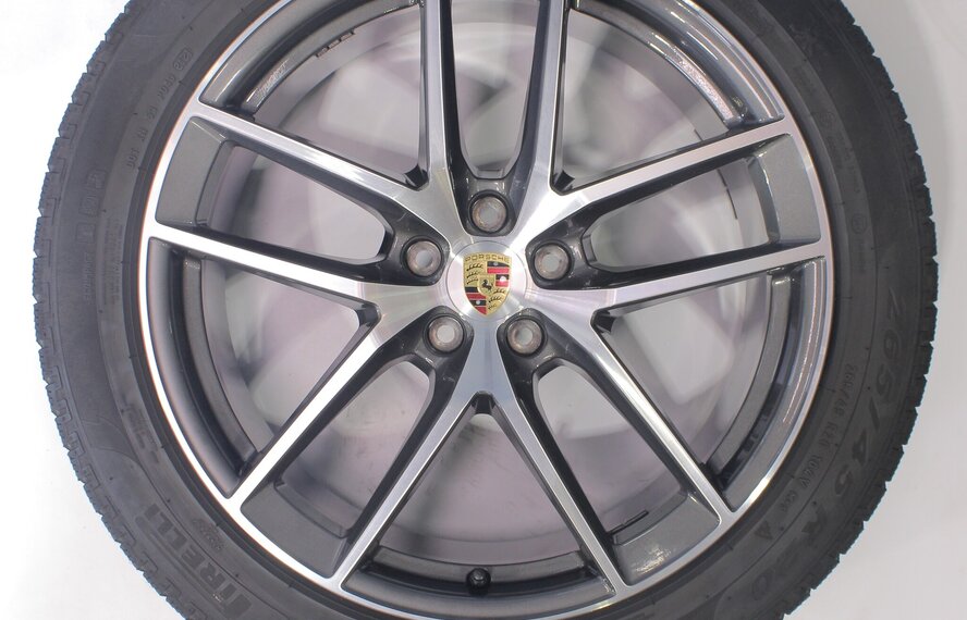 Porsche Porsche Macan II + III 95B 20-Zoll-Felgen Pirelli Winterkompletträder Neu Original