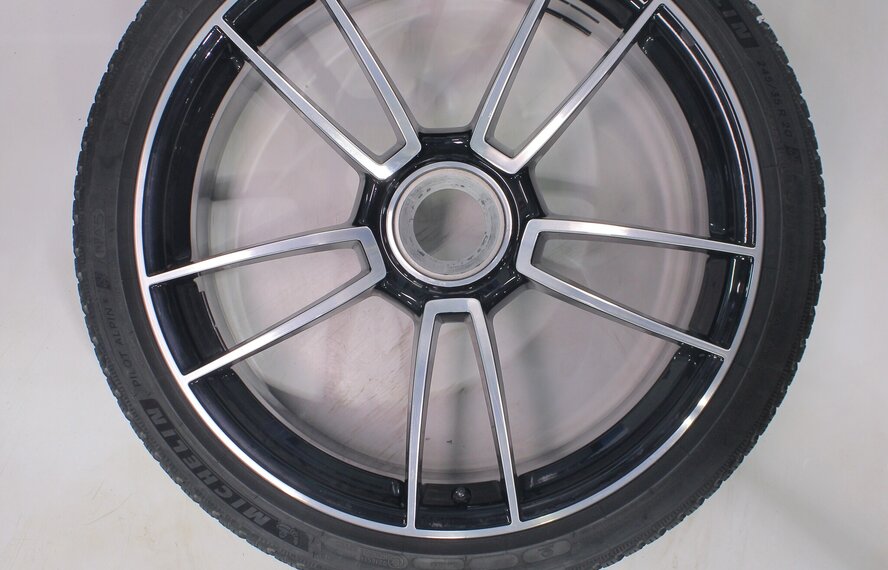 Porsche Porsche 911 992 Turbo S 20 & 21 Zoll Felgen Michelin Winterkompletträder Original