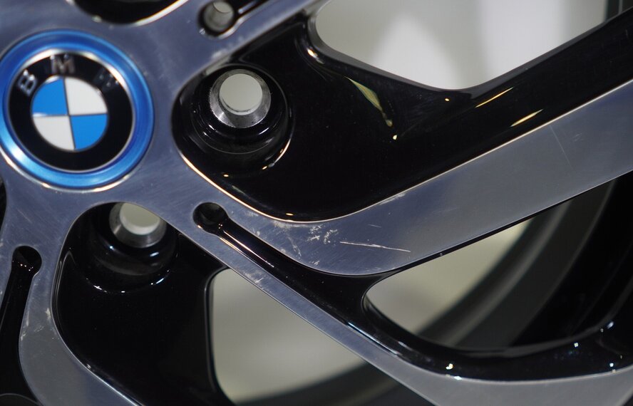 BMW BMW i3 I01 428 19-Zoll-Felgen Bridgestone Winterkompletträder Original