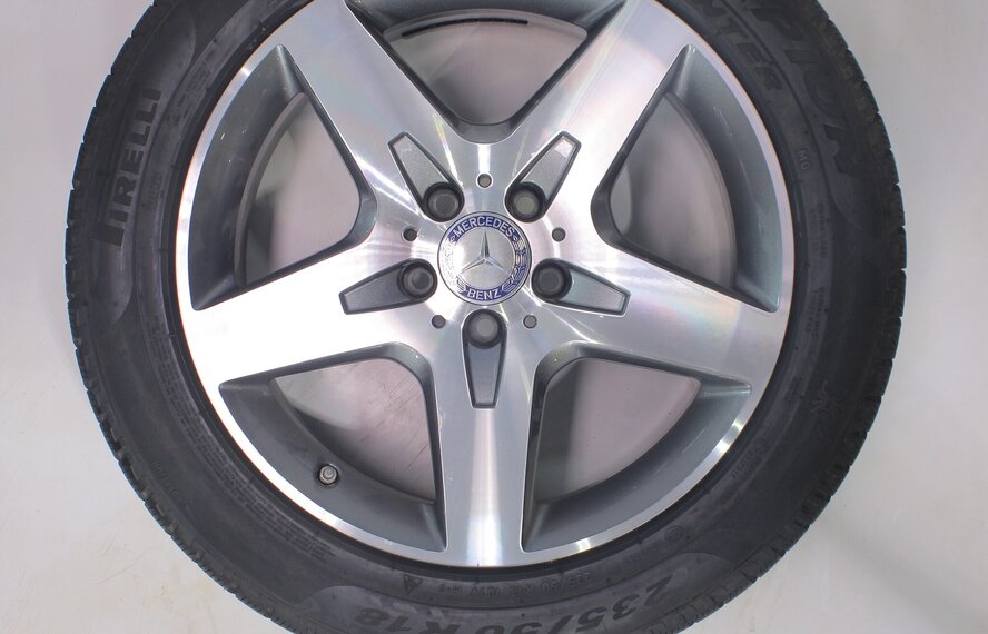 Mercedes Mercedes GLA X156 18-Zoll-Felgen Pirelli Winterkompletträder Neu Original