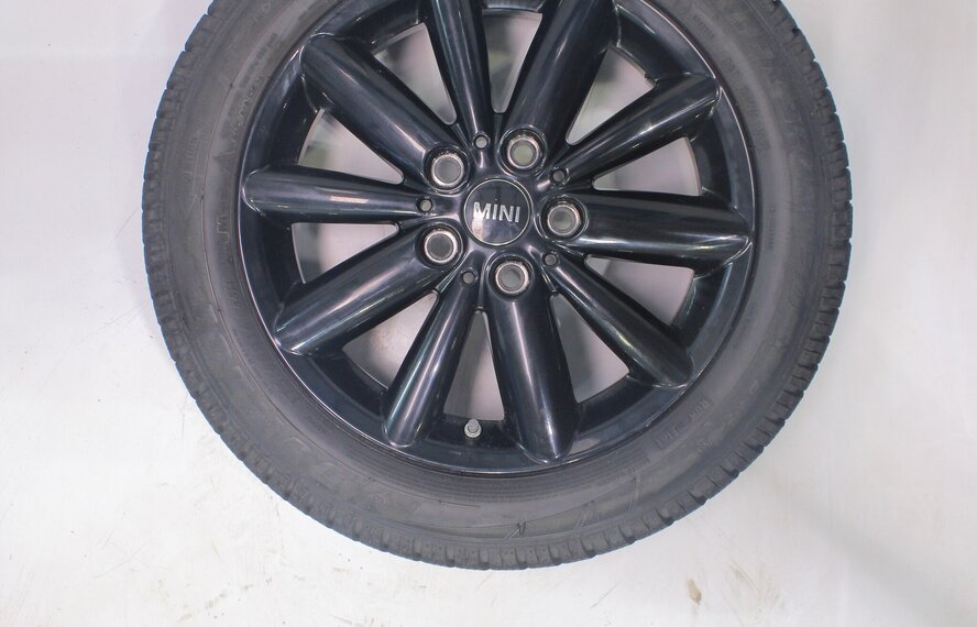 Mini Mini Cooper / S / One / Cabrio F55 F56 F57 508 16-Zoll-Felgen Dunlop Runflat Winterkompletträder Original