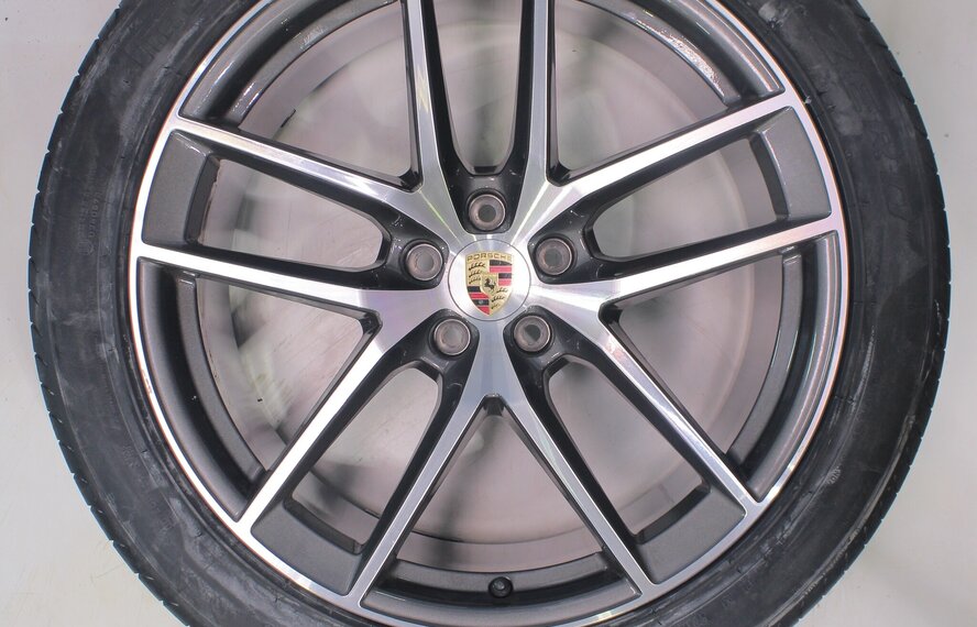 Porsche Porsche Macan II + III 95B 20-Zoll-Felgen Pirelli Sommerkompletträder Neu Original