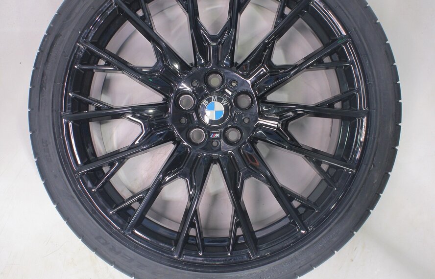 BMW BMW i4 G26 Gran Coupé 868M 20-Zoll-Felgen Pirelli Sommerkompletträder Neu Original