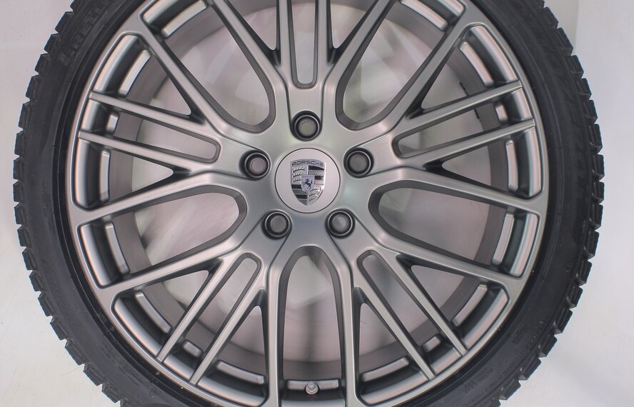 Porsche Porsche Panamera 971 21-Zoll-Felgen Pirelli Winterkompletträder Original