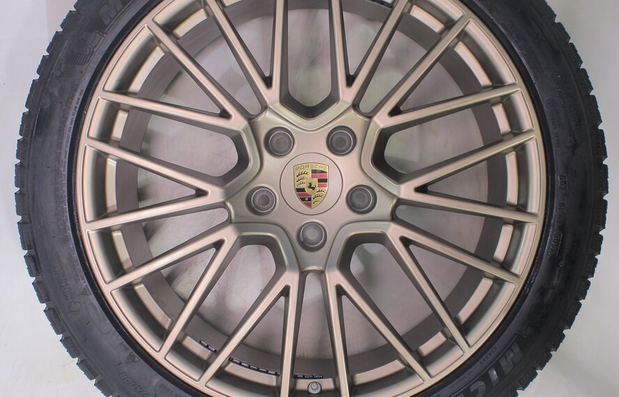 Porsche Porsche Cayenne E3 21 Zoll Felgen Michelin Winterreifen Original