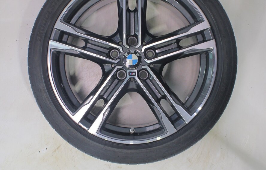 BMW BMW 1 2 er F40 F44 2 er Gran Coupe 819M 18 Zoll Felgen Bridgestone Sommerkompletträder Original