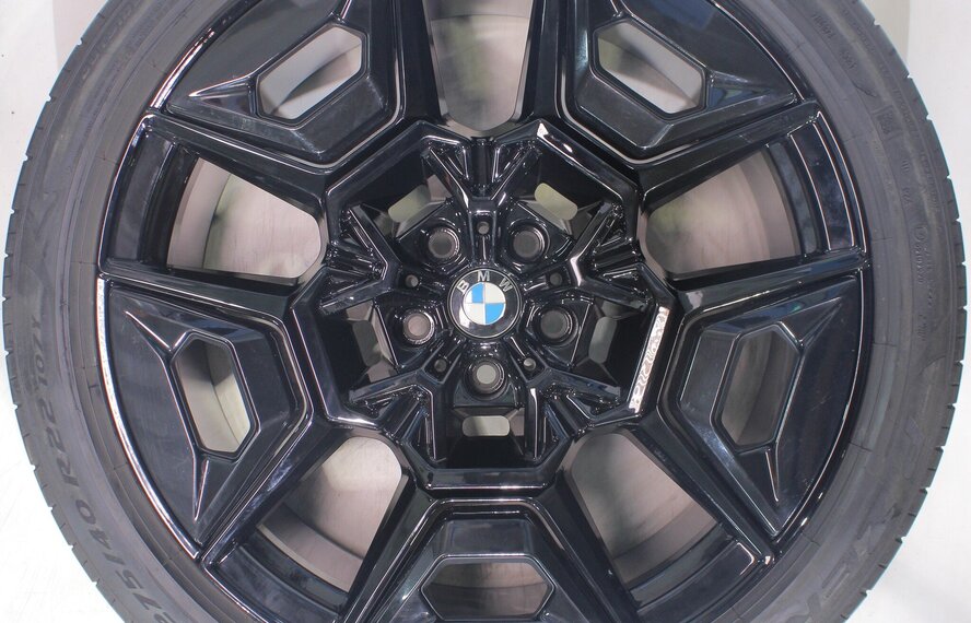BMW BMW XM G09 922M 22 Zoll Felgen Pirelli Sommerkompletträder Neu Original
