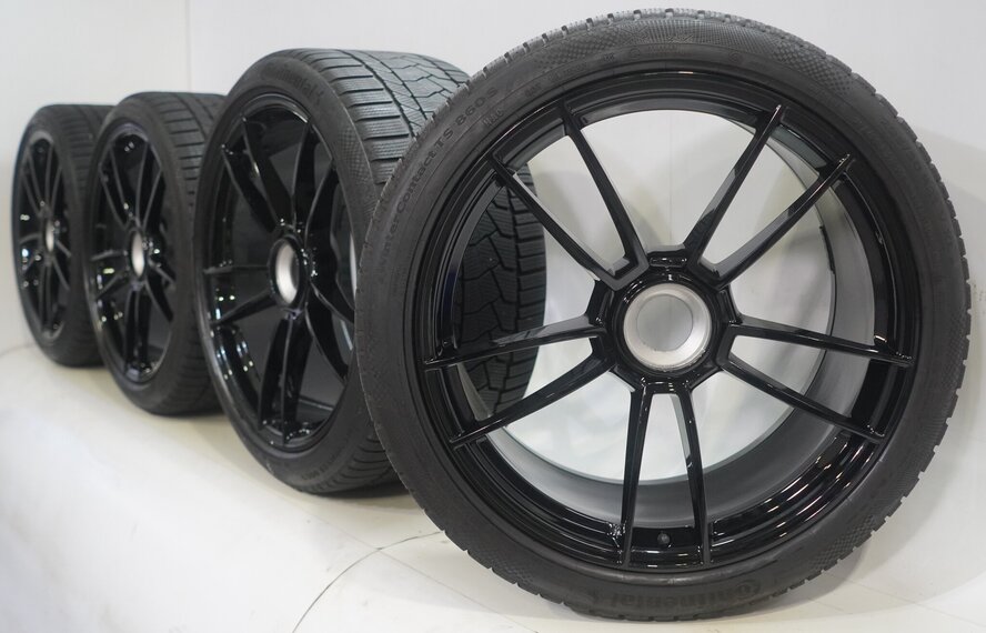 Porsche Porsche 911 992 GTS 20 & 21 Zoll Felgen Continental Winterkompletträder Original